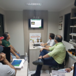 Equipe de Vendas da Crop Agrícola em treinamento sobre Melão Harper e Melão Gália.