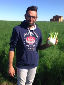 Nicola Di Nanni (collaboratore di Ortosveva) con SV5057FM di Seminis®