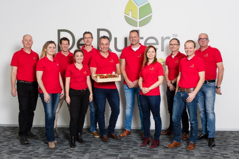 Het team van het De Ruiter Experience Center, v.l.n.r: Math Crins, Marina Luyten, Paul Zantman, Brenda van Diejen, Robert Prins, John van der Knaap, Duco de Ruiter, Svetlana Tokunova, Nico van Vliet, Franky van Looveren en Peter Custers.